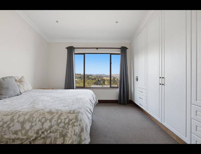 2 BEDROOM PROPERTY TO RENT IN HOWICK NORTH